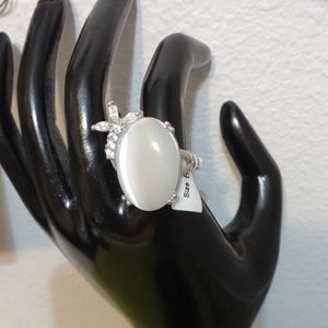 🌷5/$20 -White Oval Moonstone & Cubic Zirconia in Rhodium Electroplate Ring Sz 6